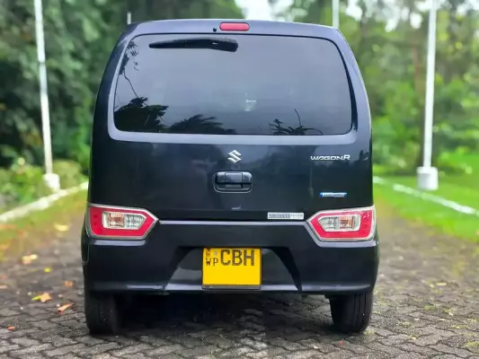 Suzuki Wagon R for rent in Marawila