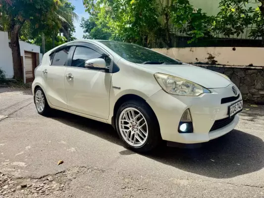 Toyota Aqua for rent in Pottuvil
