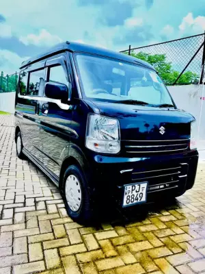 Suzuki Every for rent in Ahungalla
