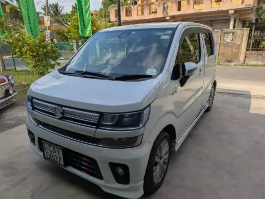 Suzuki Wagon R for rent in Sri Lanka