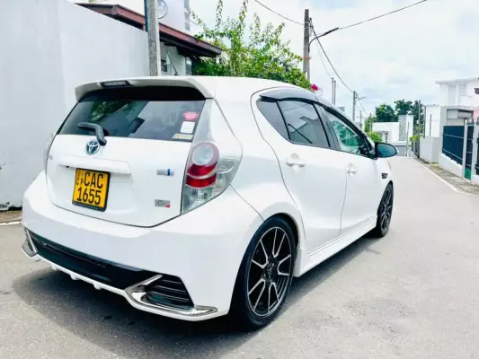 Toyota Aqua for rent in Galle