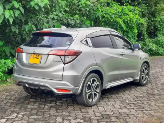 Honda Vezel for rent in Moratuwa