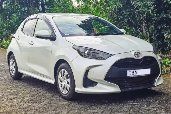 Toyota Yaris for rent in Negombo