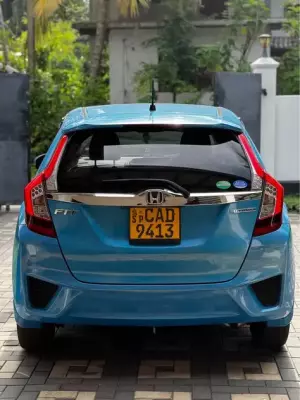 Honda Fit for rent in Batticaloa