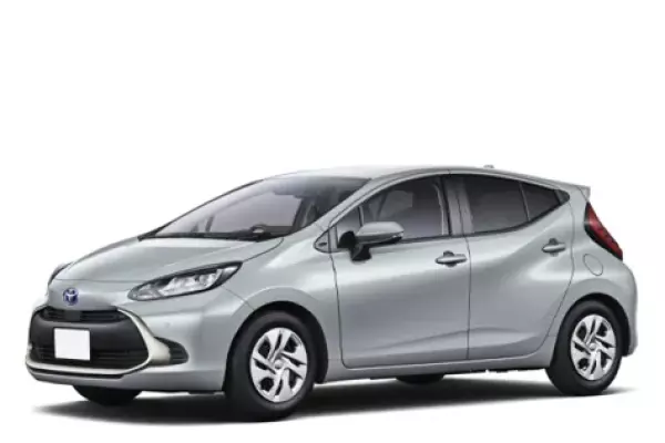 Toyota Aqua for rent in Sri Lanka