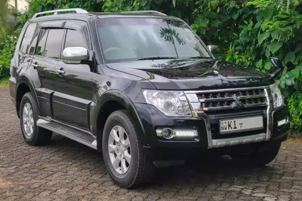 Mitsubishi Montero for rent in Bentota
