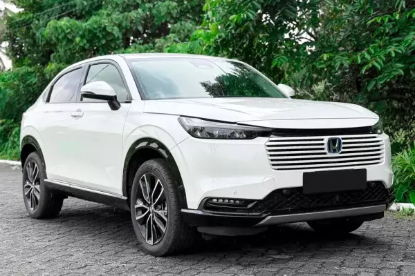 Honda Vezel for rent in Sri Lanka