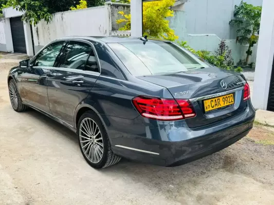Mercedes E Class for rent in Sri Lanka