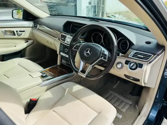Mercedes E Class for rent in Sri Lanka