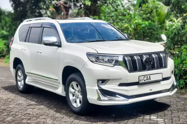 Toyota Prado for rent in Sri Lanka