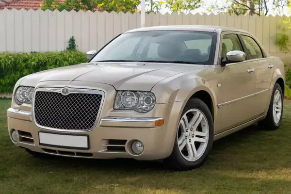 Chrysler 300C for rent in Sri Lanka