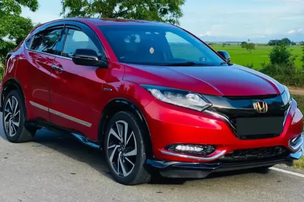 Honda Vezel RS for rent in Sri Lanka
