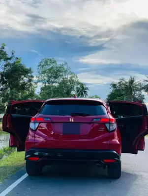Honda Vezel RS for rent in Sri Lanka