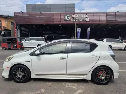 Toyota Aqua for rent in Sri Lanka