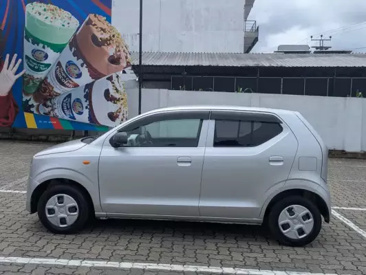 Suzuki Alto for rent in Sri Lanka