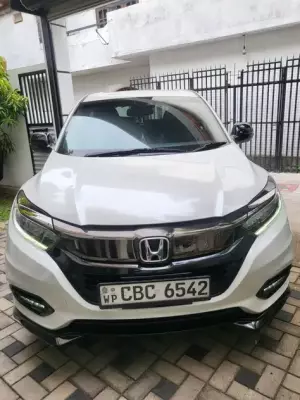 Honda Vezel for rent in Sri Lanka