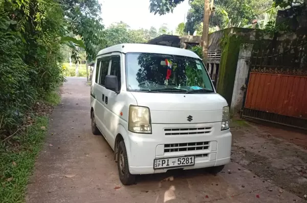Suzuki Every for rent in Negombo