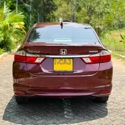 Honda Grace for rent in Bentota
