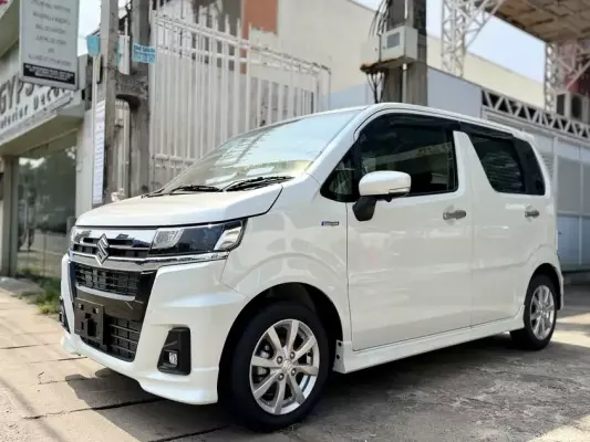 Suzuki Wagon R for rent in Puttalam