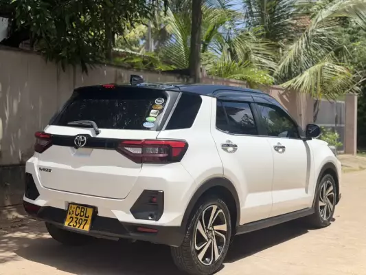 Toyota Raize for rent in Negombo