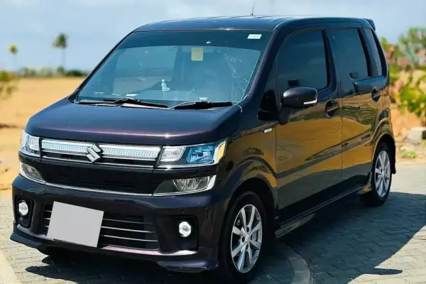 Suzuki Wagon R for rent in Sri Lanka