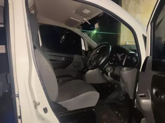 Nissan NV200 for rent in Sri Lanka
