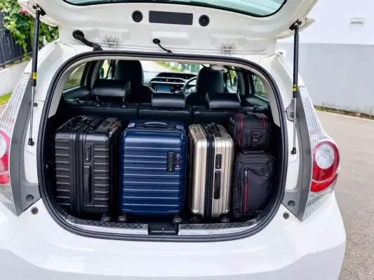 Toyota Aqua for rent in Galle