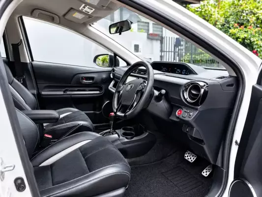 Toyota Aqua for rent in Galle