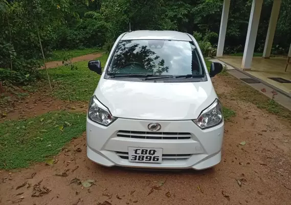 Daihatsu Mira for rent in Jaffna