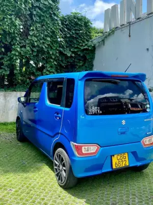 Suzuki Wagon R for rent in Sri Lanka