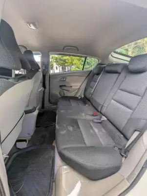 Honda Insight for rent in Sri Lanka