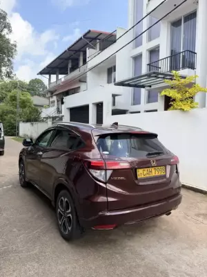 Honda Vezel for rent in Nattandiya