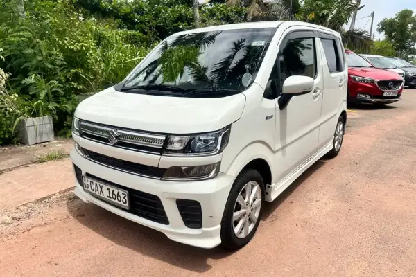 Suzuki Wagon R for rent in Sri Lanka