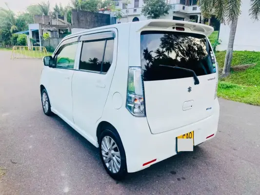Suzuki Wagon R for rent in Wadduwa