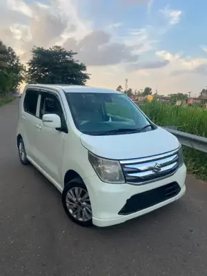 Suzuki Wagon R for rent in Wadduwa