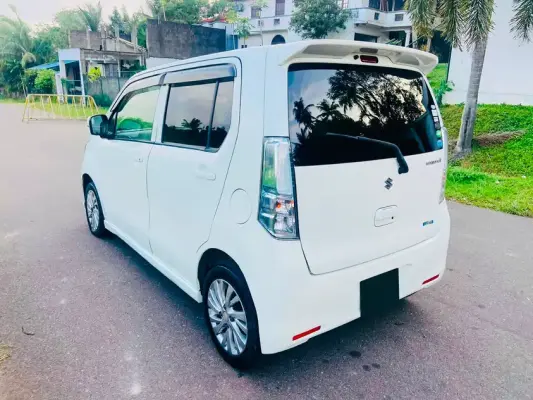 Suzuki Wagon R for rent in Wadduwa